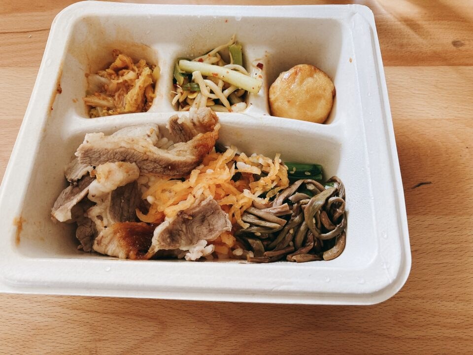 ナッシュの牛肉のビビンバを温めた状態